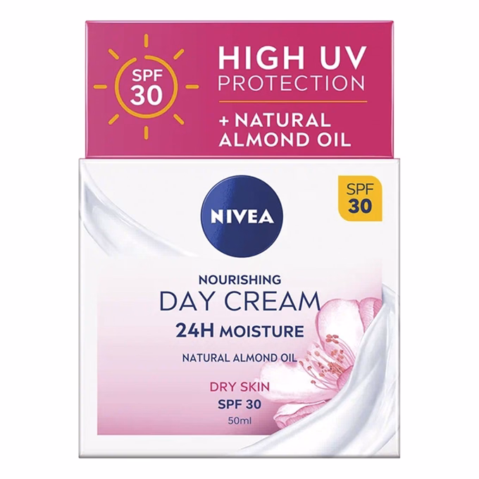 Arckrém NIVEA Aqua Effect Essentials tápláló nappali száraz/érzékeny bőrre 50 ml