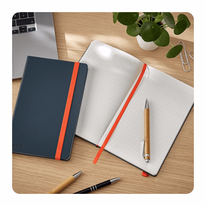 Beírókönyv kockás LEITZ A/5 80 lapos Cosy Soft Touch keményfedeles bársonyszürke Beírókönyv kockás LEITZ A/5 80 lapos Cosy Soft Touch keményfedeles bársonyszürke