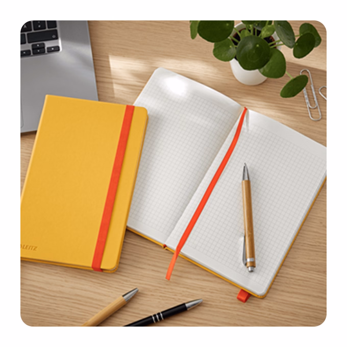 Beírókönyv kockás LEITZ A/5 80 lapos Cosy Soft Touch keményfedeles melegsárga Beírókönyv kockás LEITZ A/5 80 lapos Cosy Soft Touch keményfedeles melegsárga