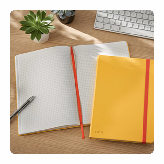 Beírókönyv kockás LEITZ B/5 80 lapos Cosy Soft Touch keményfedeles melegsárga