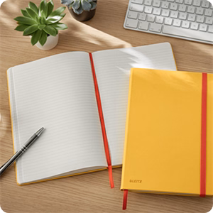 Beírókönyv vonalas LEITZ B/5 80 lapos Cosy Soft Touch keményfedeles melegsárga