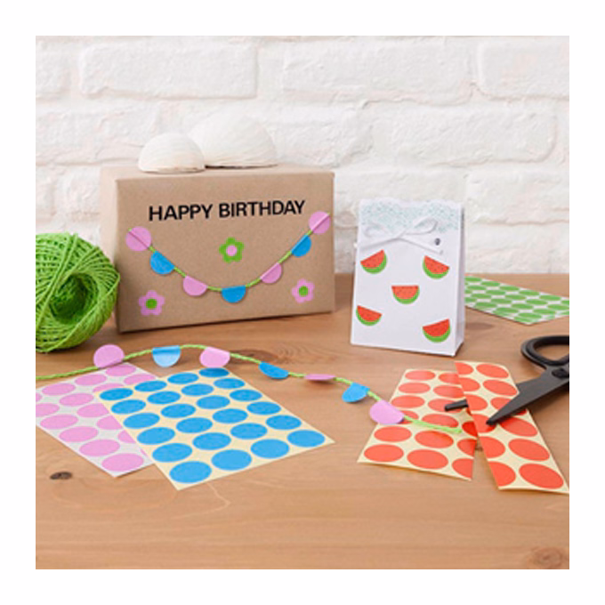 Etikett AVERY 3145 jelölőpont 12mm fehér 270 darabos Etikett AVERY 3145 jelölőpont 12mm fehér 270 darabos