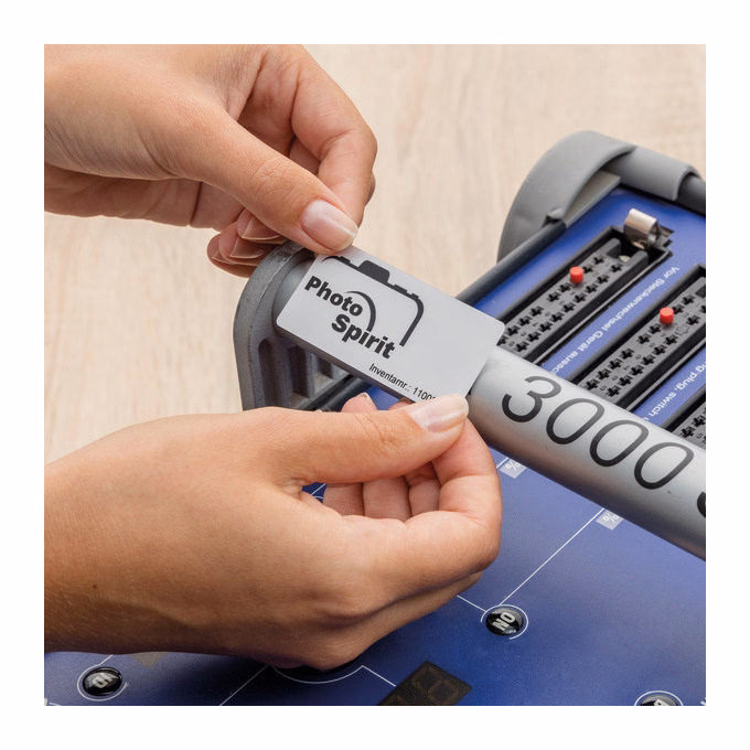 Etikett AVERY L6012-20 96x50,8mm laser ezüst 200 címke/doboz 20 ív/doboz