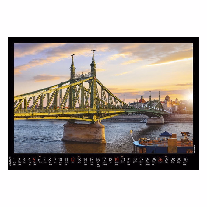 Falinaptár REALSYSTEM 460x320mm fekvő Budapest 2027