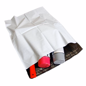 Futártasak biztonsági ragasztócsíkkal 32,5x42,5cm 50 mikron 100 darabos Futártasak biztonsági ragasztócsíkkal 32,5x42,5cm 50 mikron 100 darabos