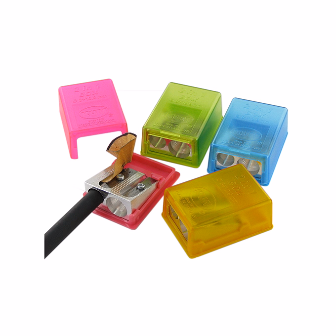 Hegyező KUM kézi fém tartályos 2 lyukú