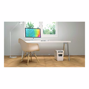 Iratmegsemmisítő LEITZ IQ Slim Home Office konfetti P4 10 lap fehér Iratmegsemmisítő LEITZ IQ Slim Home Office konfetti P4 10 lap fehér