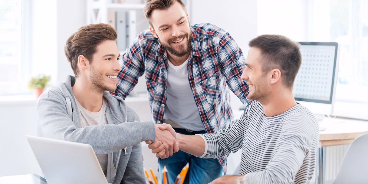 Izgalmas tények a munkahelyi barátságokról