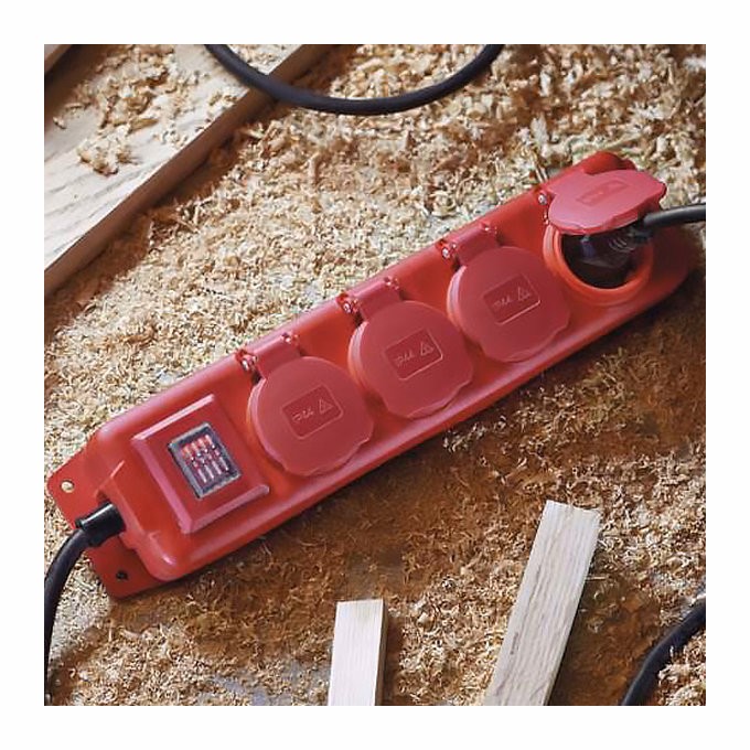 Kábel hosszabbító EMOS 4 aljzat 3m kapcsolóval IP44 fehér