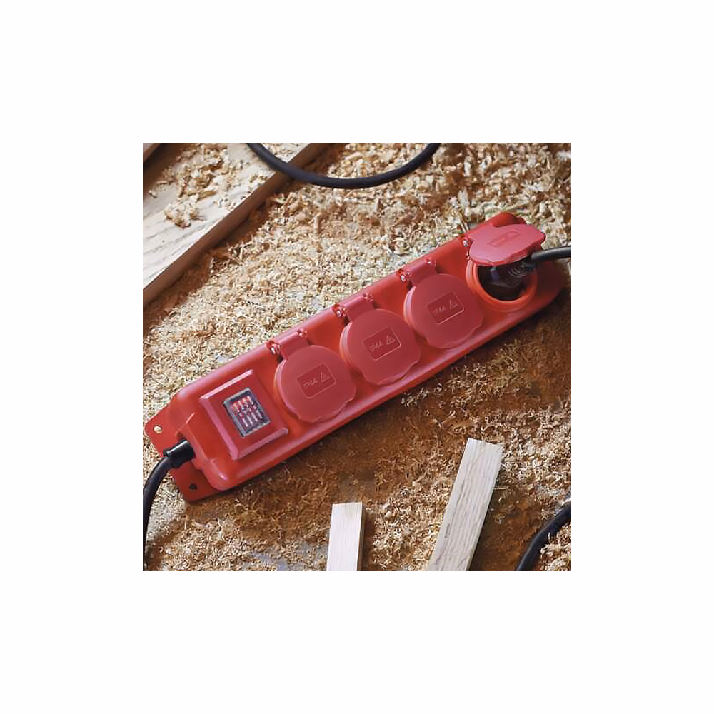 Kábel hosszabbító EMOS 4 aljzat 3m kapcsolóval IP44 fehér