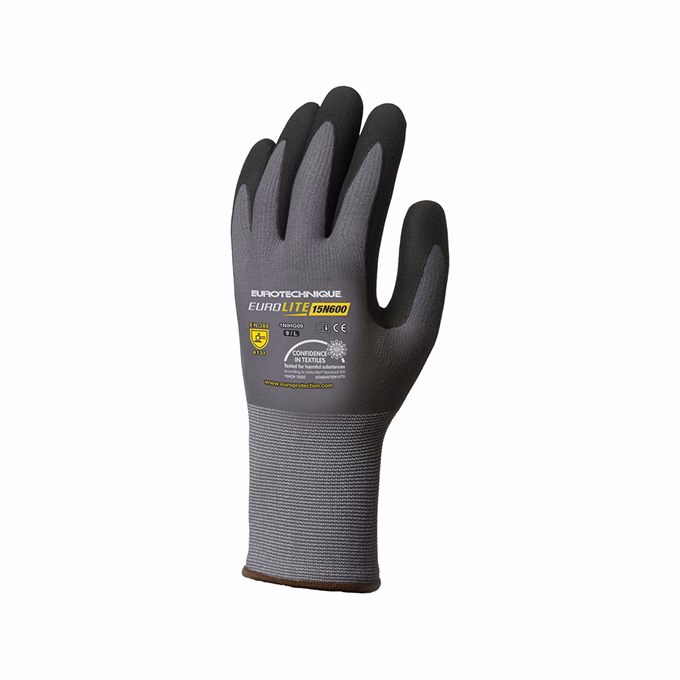 Kesztyű mártott COVERGUARD Eurolite mikrohabosított nitril szürke/fekete 7-es 2 darab/pár Kesztyű mártott COVERGUARD Eurolite mikrohabosított nitril szürke/fekete 7-es 2 darab/pár
