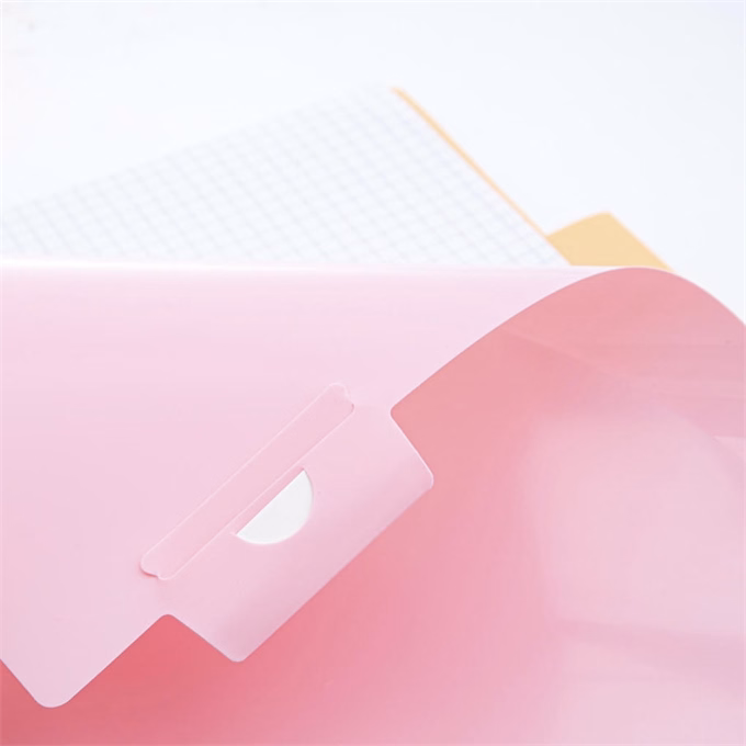 Spirálfüzet kockás ASTRA PAP A/4 100 lapos perforált színregiszteres Pasztell