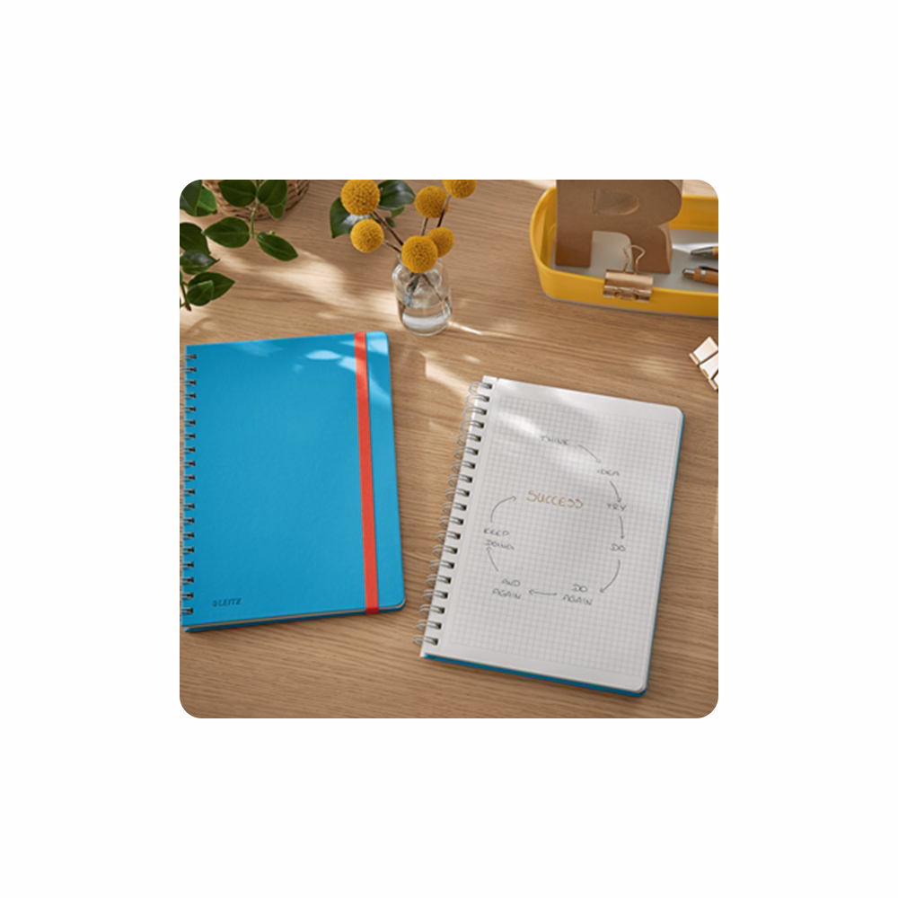 Spirálfüzet kockás LEITZ B/5 80 lapos Cosy Soft Touch keményfedeles nyugodtkék