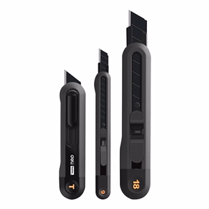 Univerzális vágókés DELI műanyag test különböző méret fekete 3 darabos