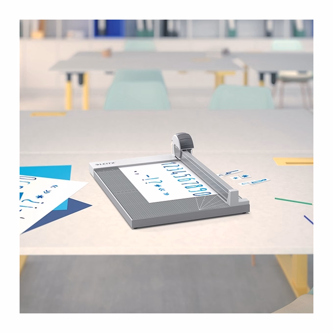 Vágógép LEITZ Precision Office A/4+ görgős 15 lap